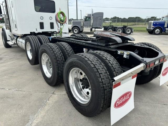 2027 Peterbilt 589-21