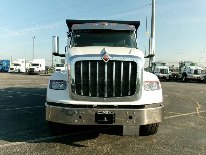2025 International HX620-1