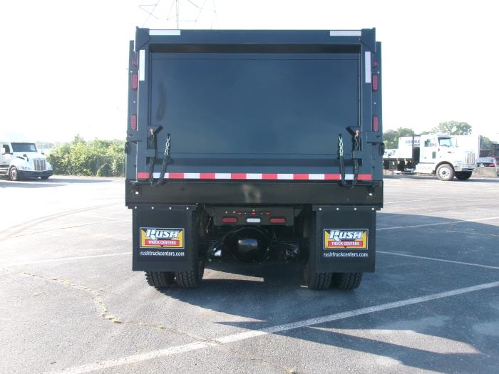 2025 International HX620-3