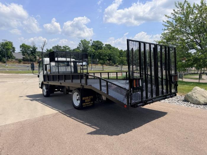 2026 Isuzu NPR-HD-5