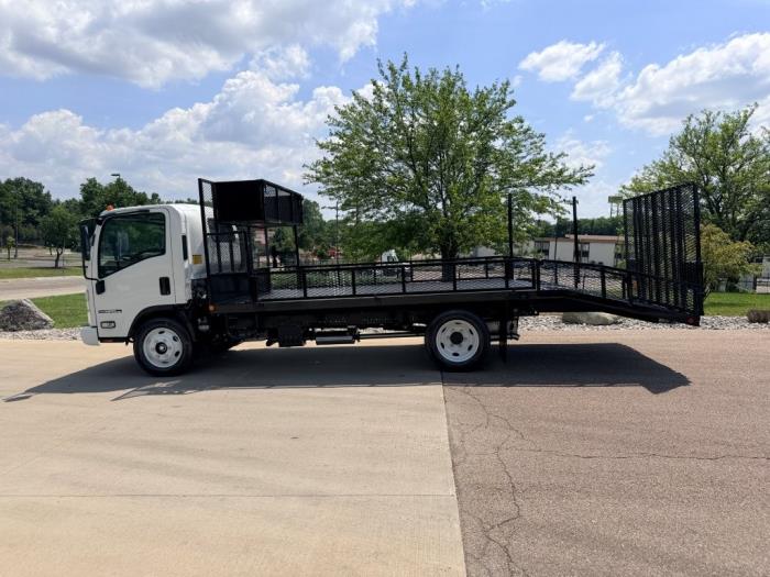 2026 Isuzu NPR-HD-4