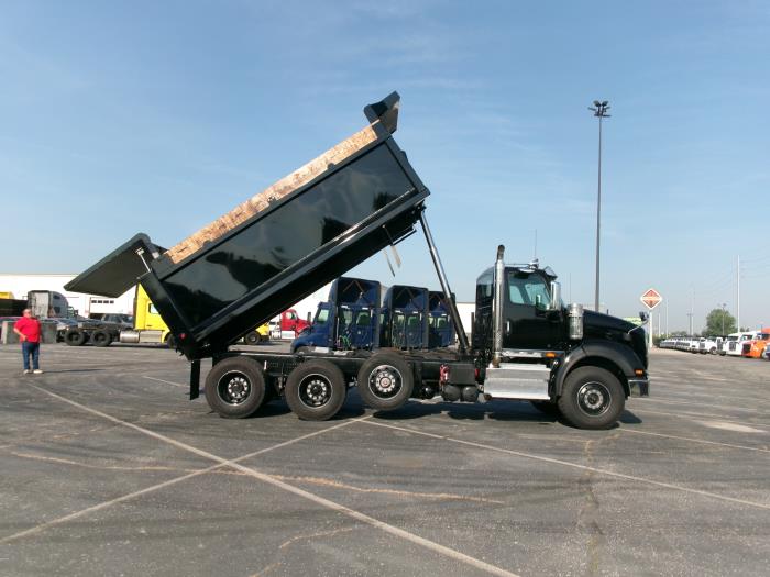 2026 International HX620-10