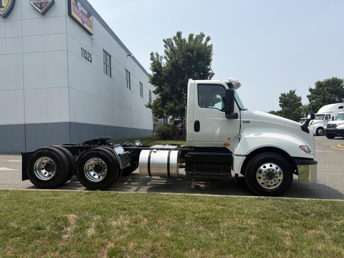 2027 International LT625-4