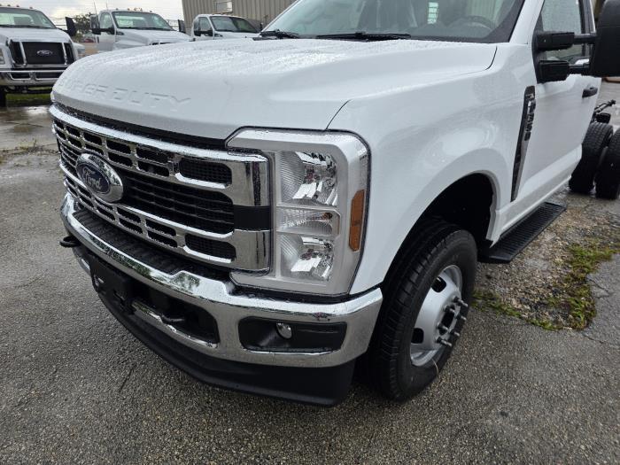 New 2026 Ford F-350 Regular Cab Cab Chassis - photo 12
