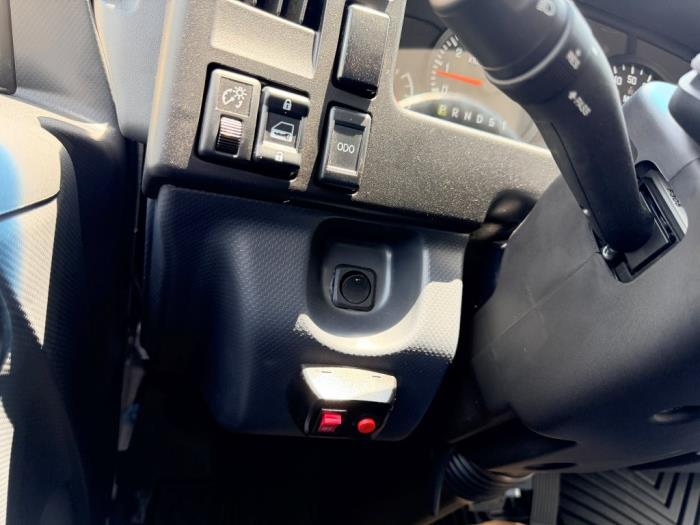 2026 Isuzu NPR-HD-37