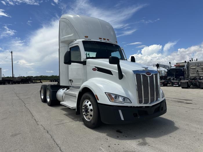 2023 Peterbilt 579-9