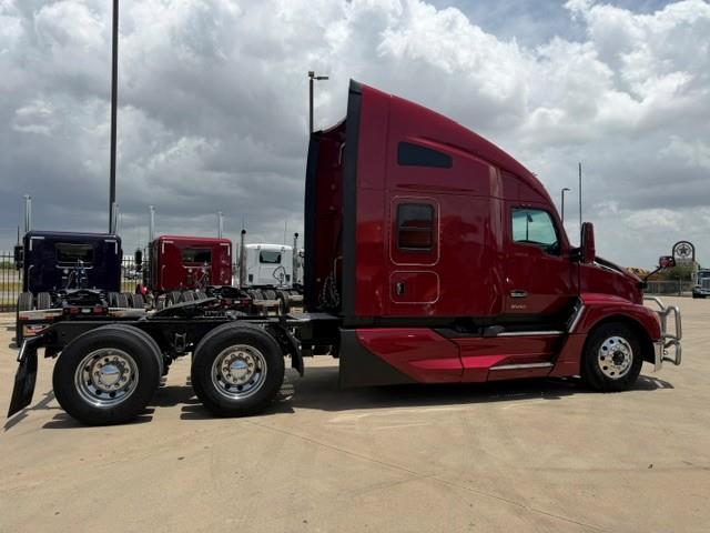 2023 Kenworth T680-7