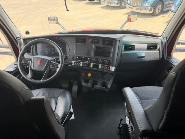 2023 Kenworth T680-32
