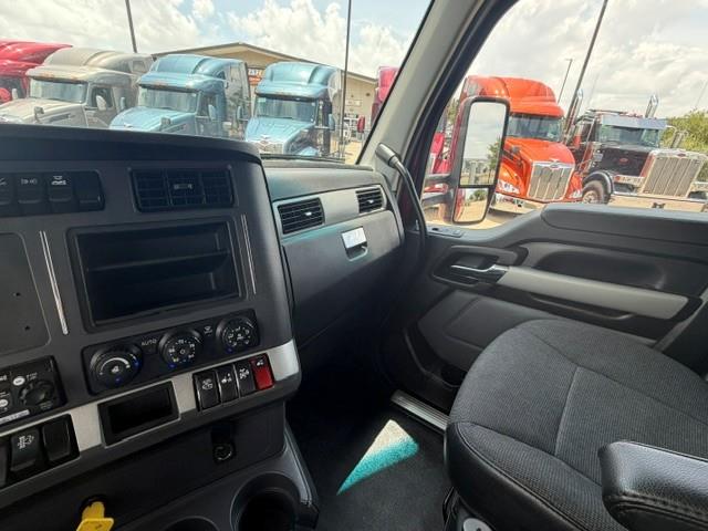 2023 Kenworth T680-55