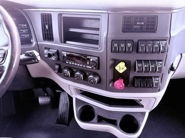 2023 Peterbilt 579-10