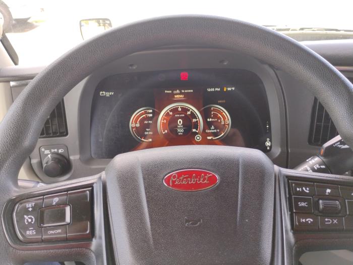 2023 Peterbilt 579-19