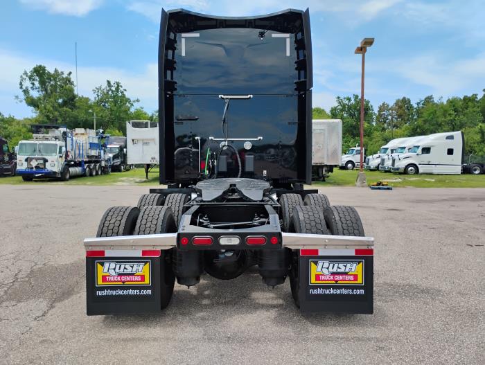 2022 Peterbilt 579-4