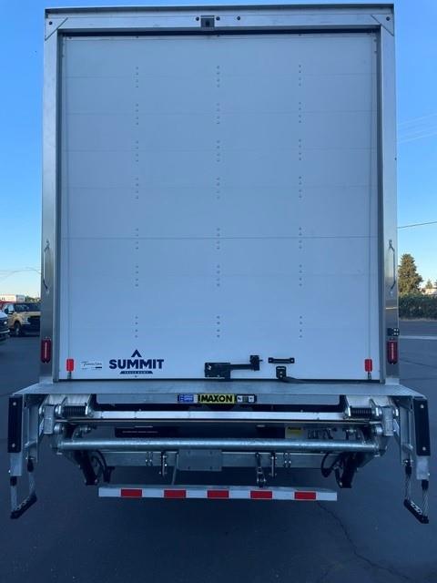 2027 Ford F-650-2
