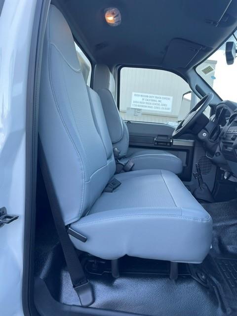 2027 Ford F-650-10