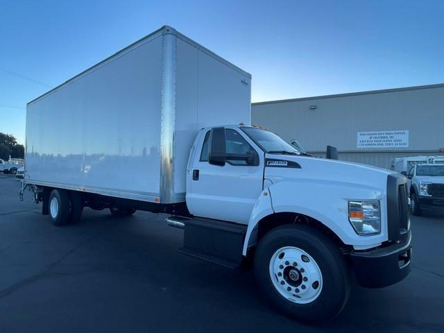2027 Ford F-650-11