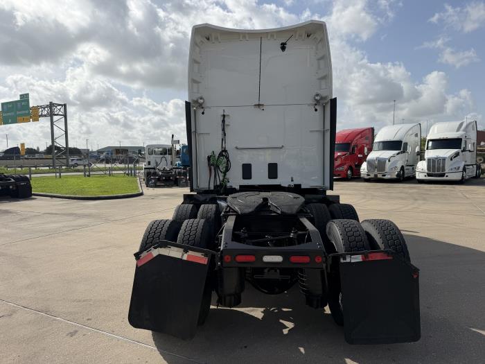 2022 Peterbilt 579-3