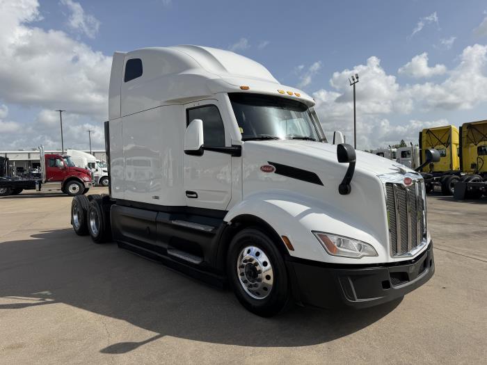 2022 Peterbilt 579-6