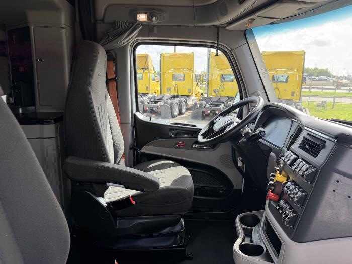 2022 Peterbilt 579-22