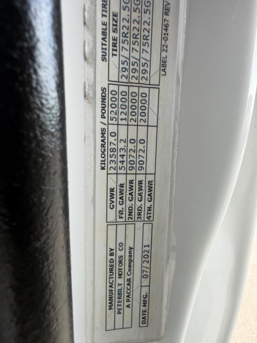 2022 Peterbilt 579-25