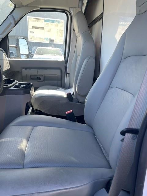 2027 Ford E-350-13