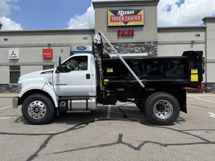 2027 Ford F-750-8