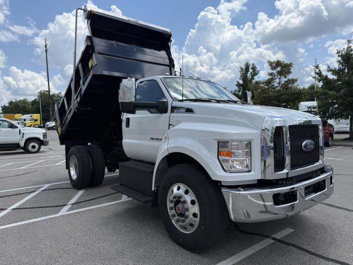2027 Ford F-750-14