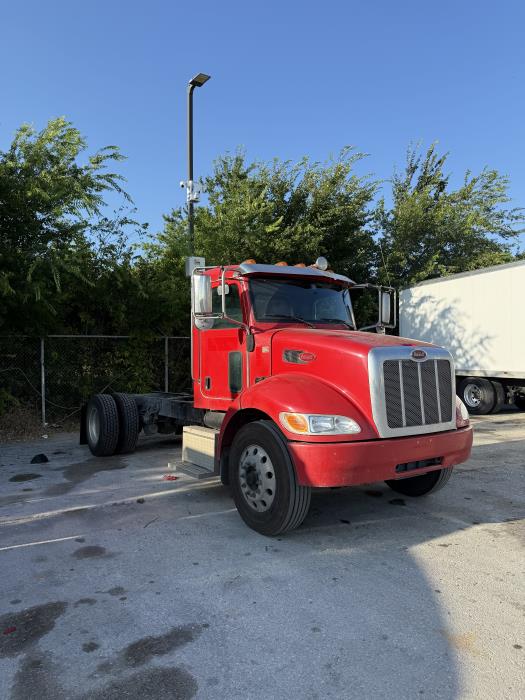 2020 Peterbilt 337-1