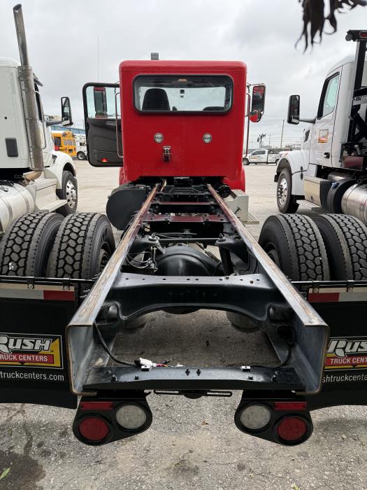 2020 Peterbilt 337-3