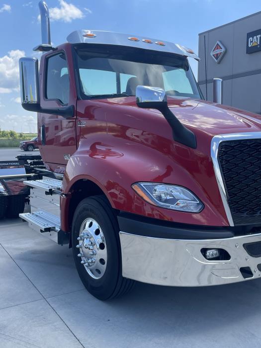 2027 International LT625-3