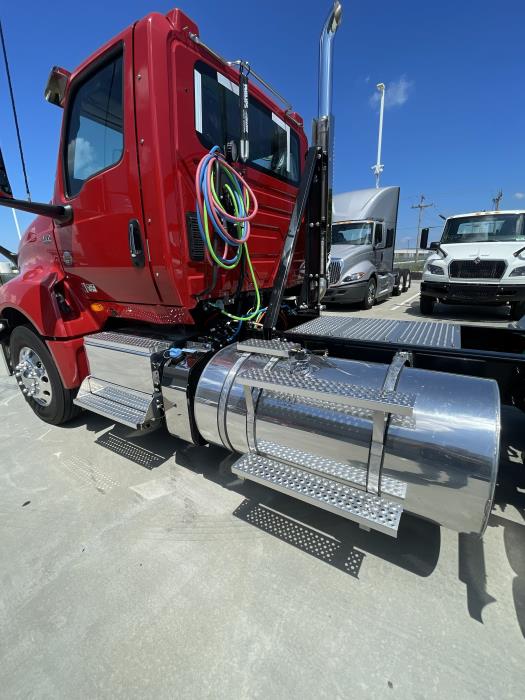 2027 International LT625-6