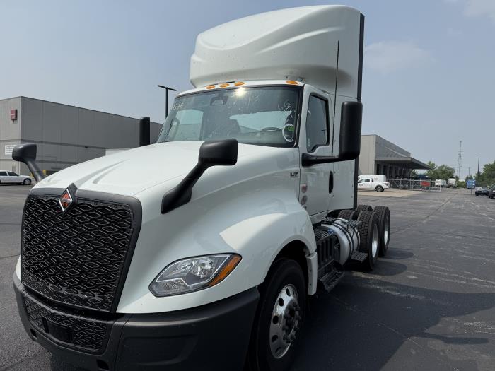 2027 International LT625-0