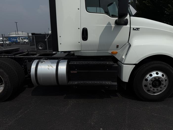 2027 International LT625-7