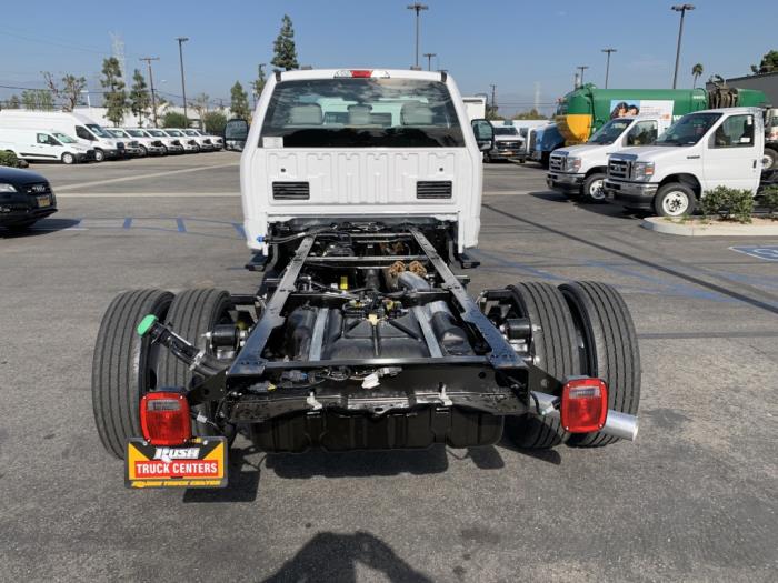 2026 Ford F-550-3