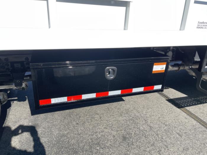 2027 Ford F-750 — photo 6