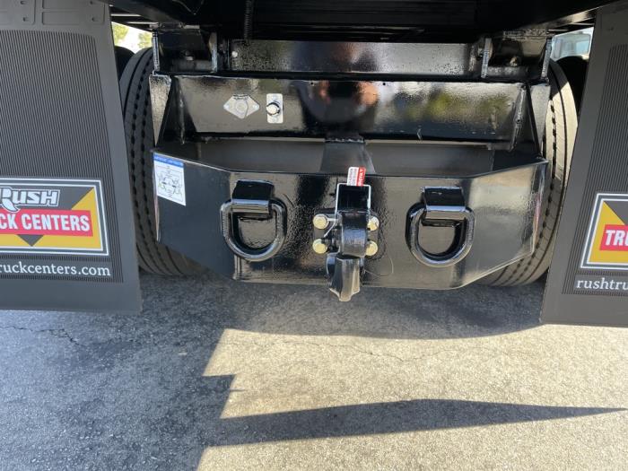 2027 Ford F-750 — photo 8