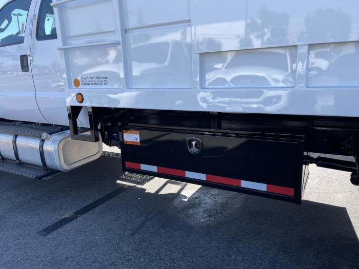 2027 Ford F-750-9