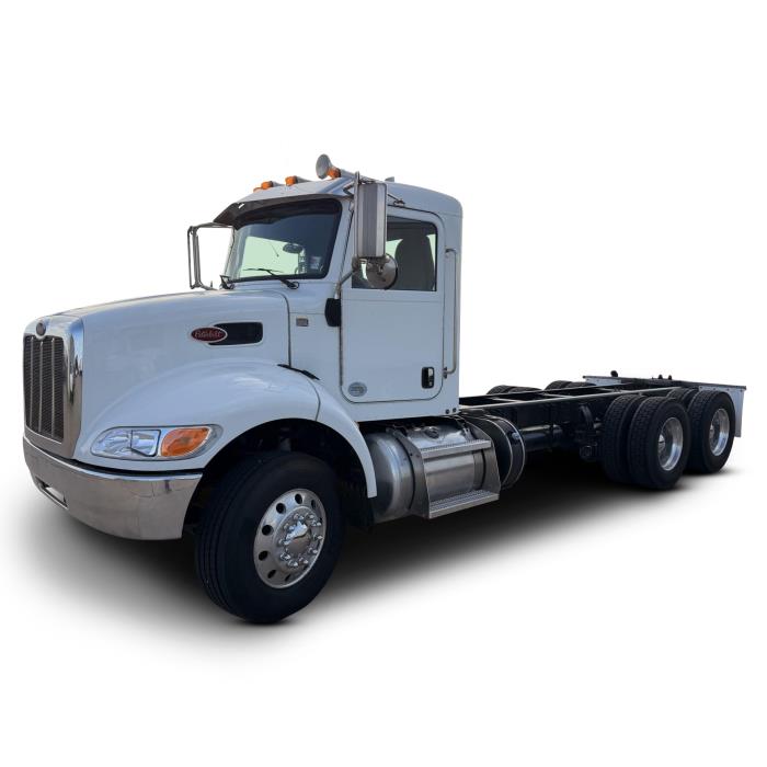 2018 Peterbilt 348