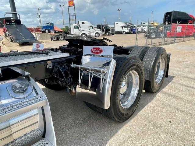 2024 Peterbilt 389-4