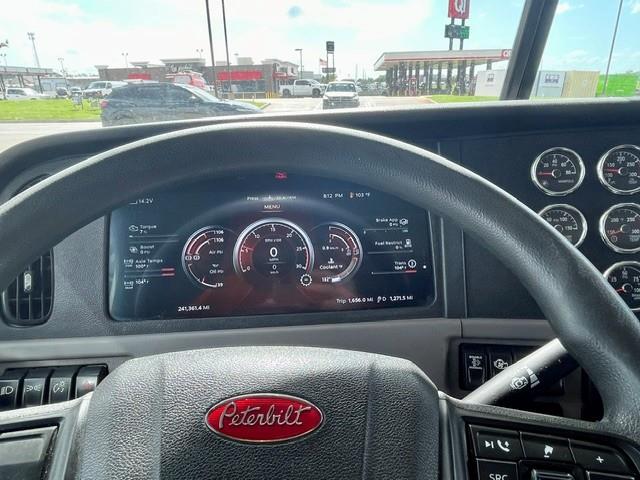 2024 Peterbilt 389-16