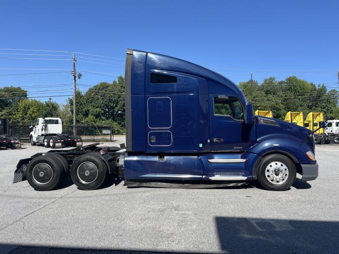 2022 Kenworth T680-3