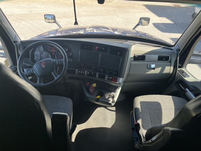 2022 Kenworth T680-18