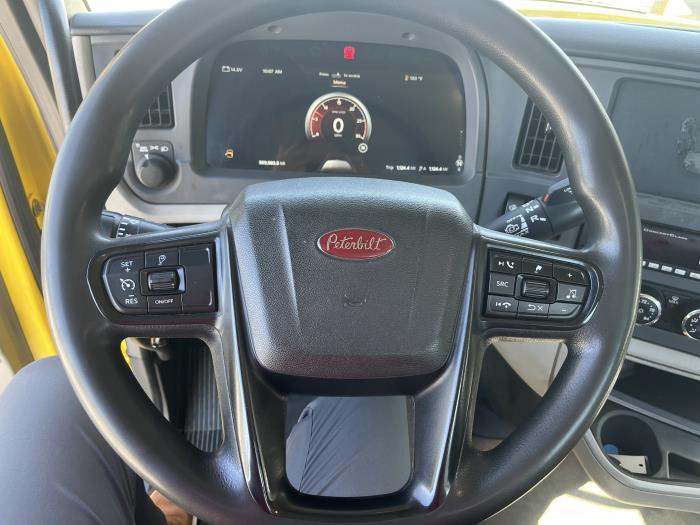 2023 Peterbilt 579-15