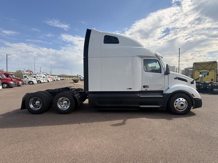 2022 Peterbilt 579-5