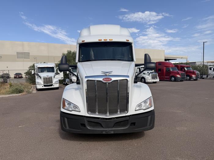 2022 Peterbilt 579-7