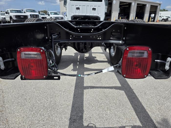 2027 Ford F-750-18