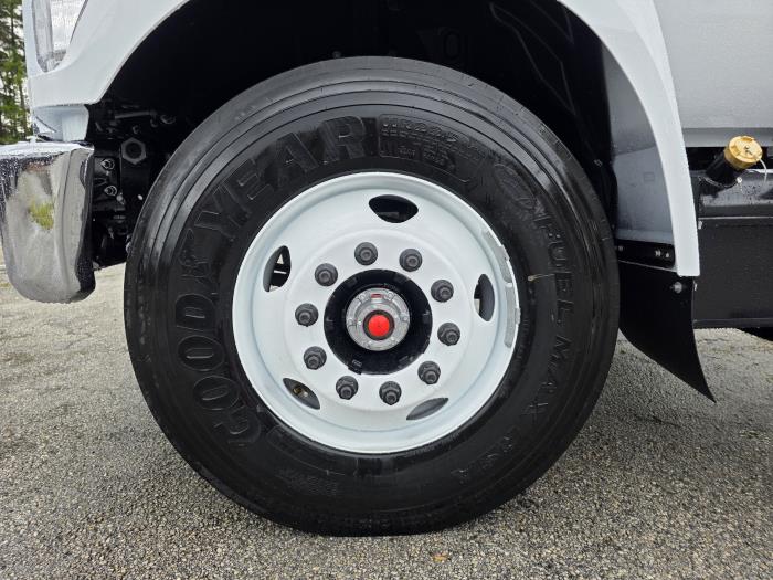 2027 Ford F-750-12