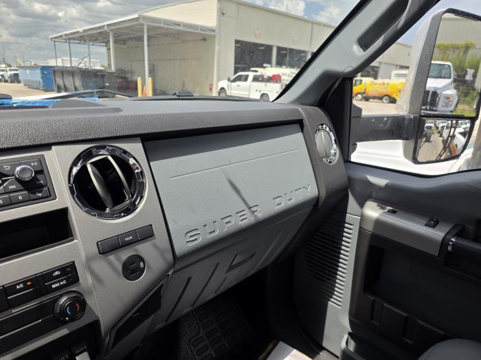 2027 Ford F-750-20