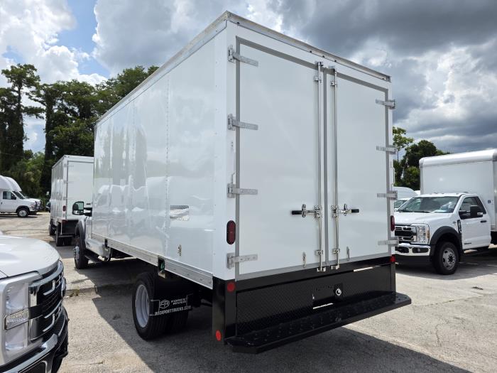 2026 Ford F-550-7