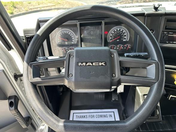 2024 Mack MD6-28