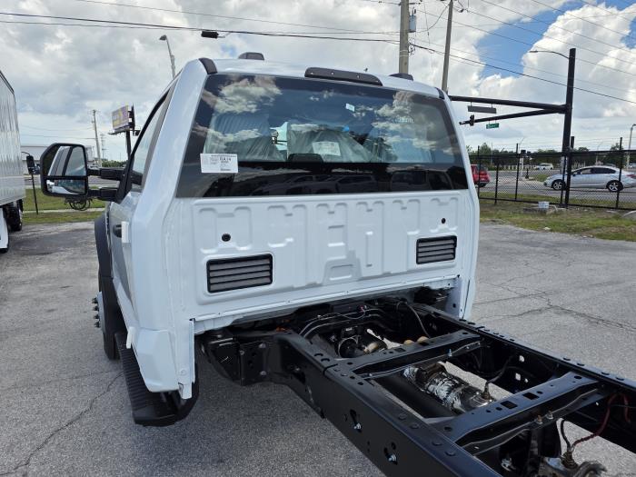 2026 Ford F-550-14